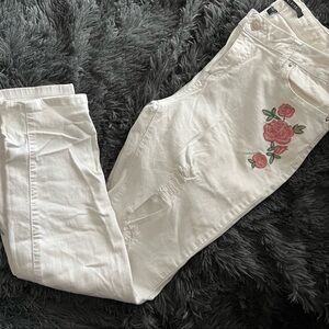 Angel Kiss White Distressed Jeans with Embroidery